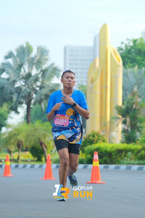 Race photo from Isoplus Run 2024 Surabaya