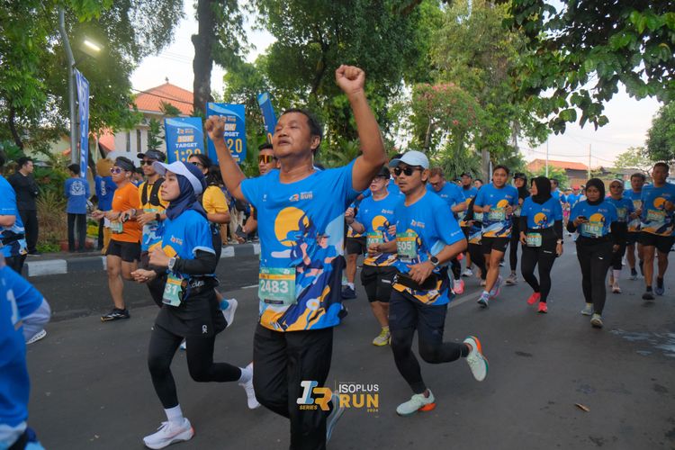 Race photo from Isoplus Run 2024 Surabaya