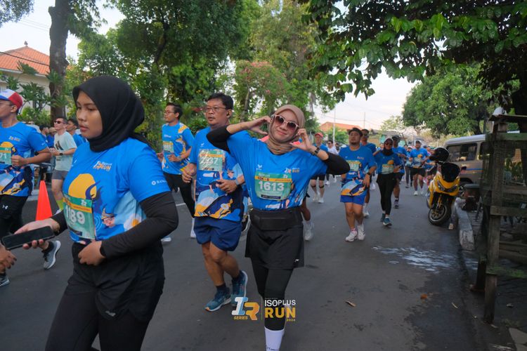 Race photo from Isoplus Run 2024 Surabaya