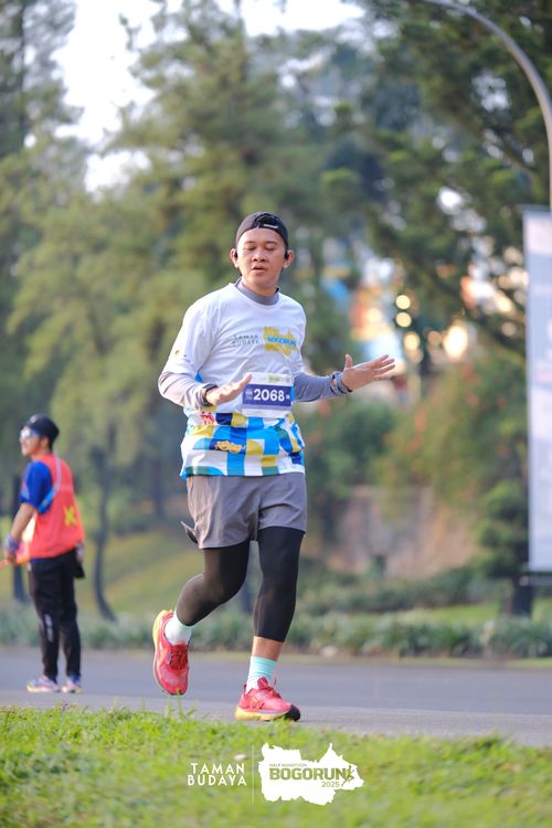 Race photo from Taman Budaya x BOGORUN 2025