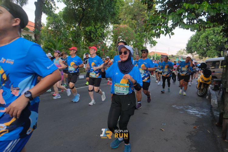 Race photo from Isoplus Run 2024 Surabaya