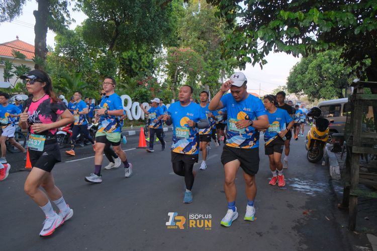Race photo from Isoplus Run 2024 Surabaya