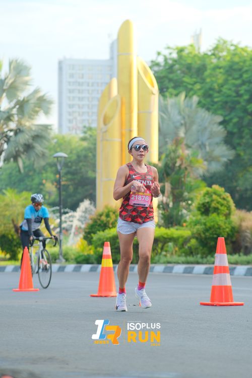 Race photo from Isoplus Run 2024 Surabaya