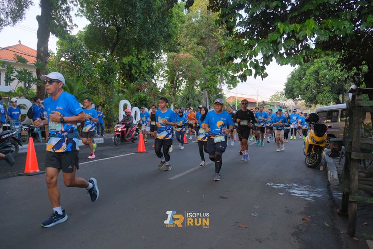 Race photo from Isoplus Run 2024 Surabaya