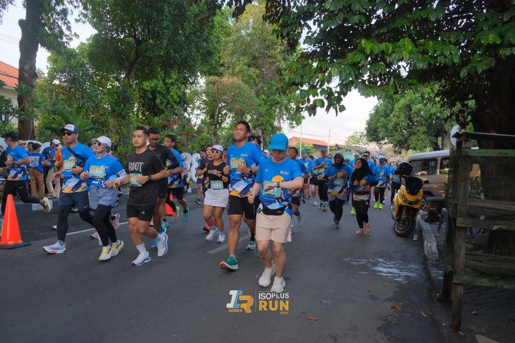 Race photo from Isoplus Run 2024 Surabaya