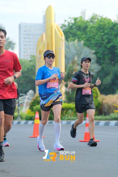 Race photo from Isoplus Run 2024 Surabaya