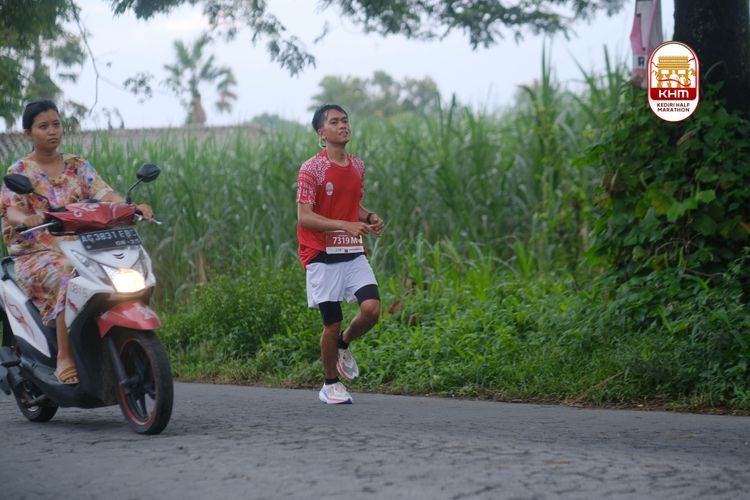 Race photo from Kediri Half Marathon 2025