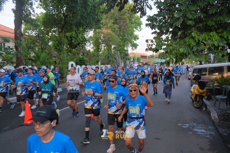 Race photo from Isoplus Run 2024 Surabaya