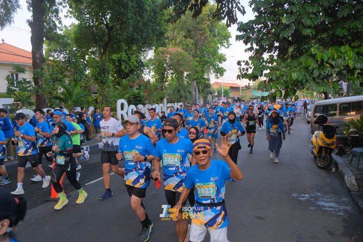 Race photo from Isoplus Run 2024 Surabaya