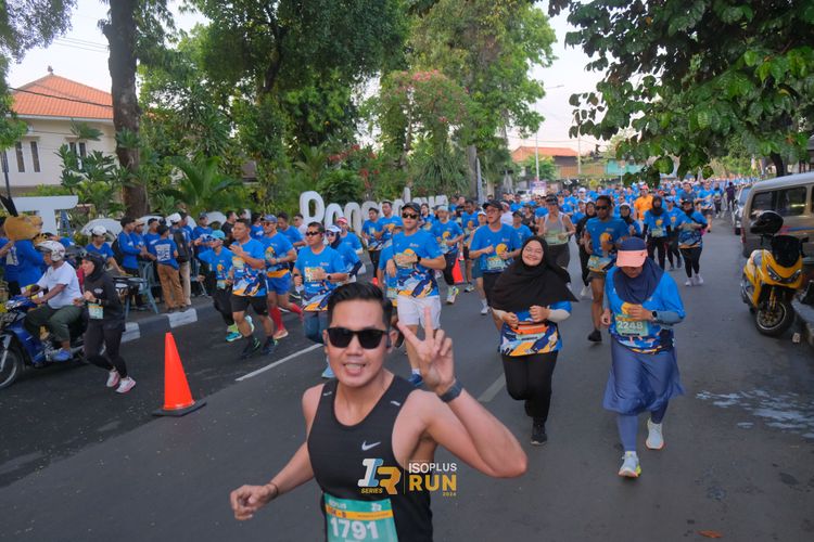 Race photo from Isoplus Run 2024 Surabaya