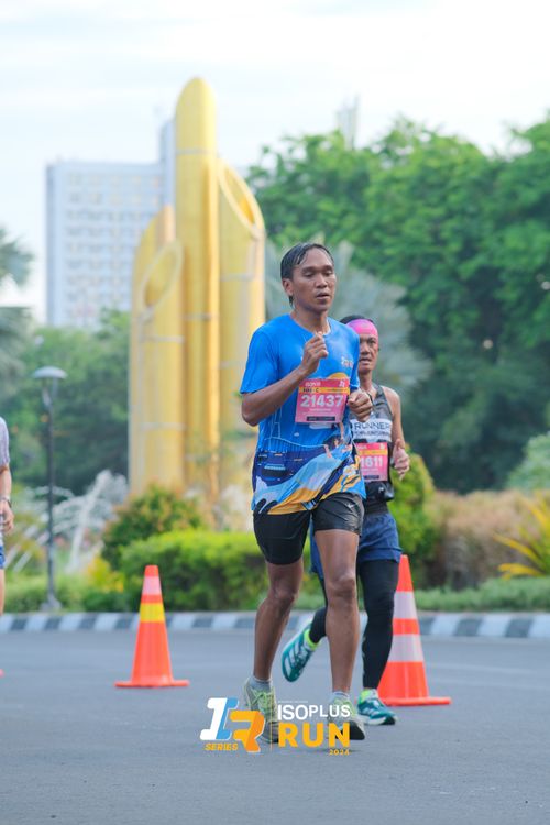 Race photo from Isoplus Run 2024 Surabaya