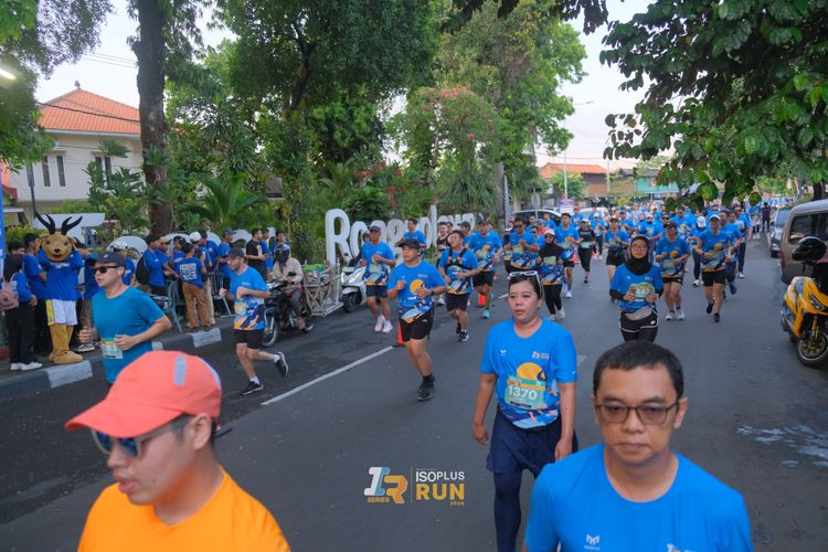 Race photo from Isoplus Run 2024 Surabaya
