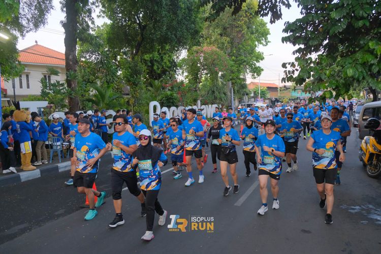 Race photo from Isoplus Run 2024 Surabaya