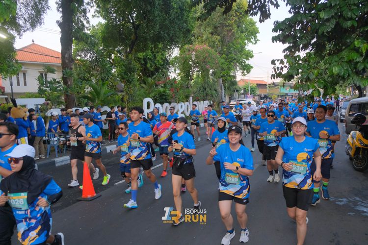 Race photo from Isoplus Run 2024 Surabaya
