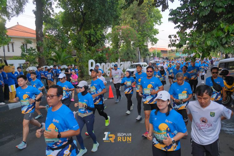 Race photo from Isoplus Run 2024 Surabaya