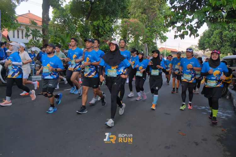 Race photo from Isoplus Run 2024 Surabaya