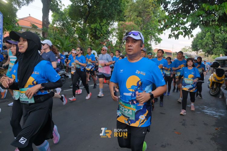 Race photo from Isoplus Run 2024 Surabaya