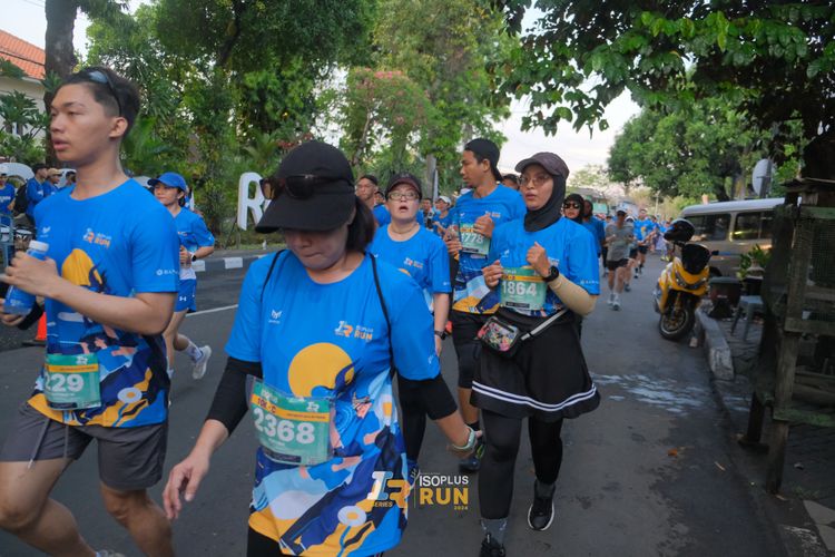 Race photo from Isoplus Run 2024 Surabaya