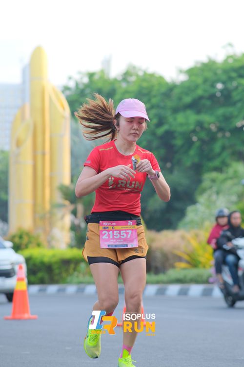 Race photo from Isoplus Run 2024 Surabaya