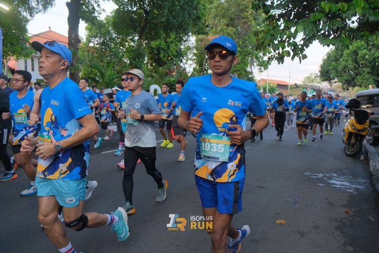 Race photo from Isoplus Run 2024 Surabaya