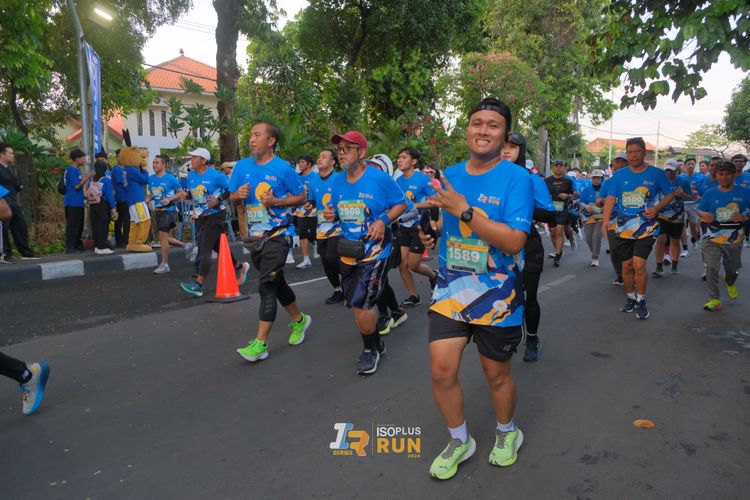 Race photo from Isoplus Run 2024 Surabaya