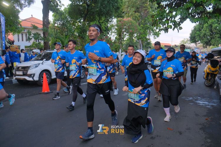 Race photo from Isoplus Run 2024 Surabaya
