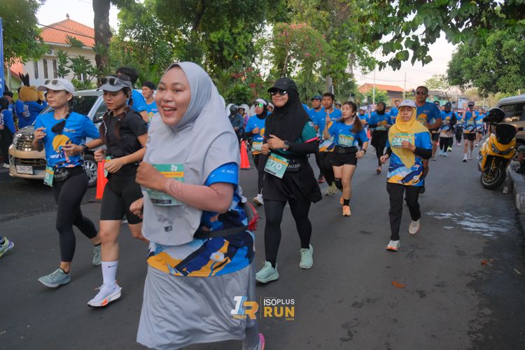 Race photo from Isoplus Run 2024 Surabaya