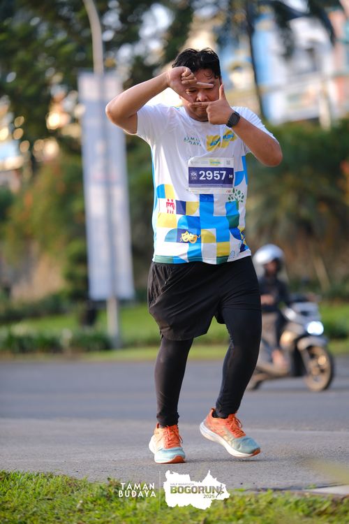 Race photo from Taman Budaya x BOGORUN 2025