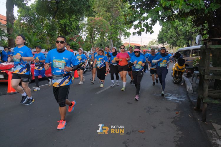 Race photo from Isoplus Run 2024 Surabaya