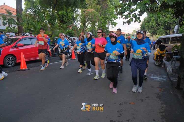 Race photo from Isoplus Run 2024 Surabaya
