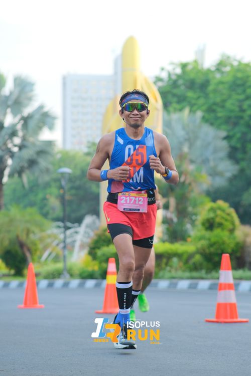 Race photo from Isoplus Run 2024 Surabaya