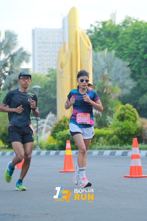 Race photo from Isoplus Run 2024 Surabaya