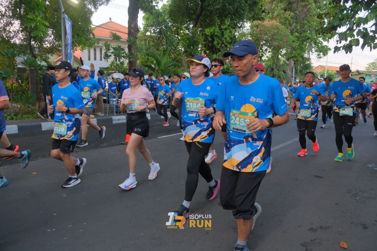 Race photo from Isoplus Run 2024 Surabaya