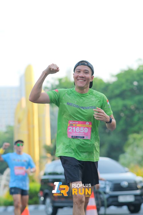 Race photo from Isoplus Run 2024 Surabaya