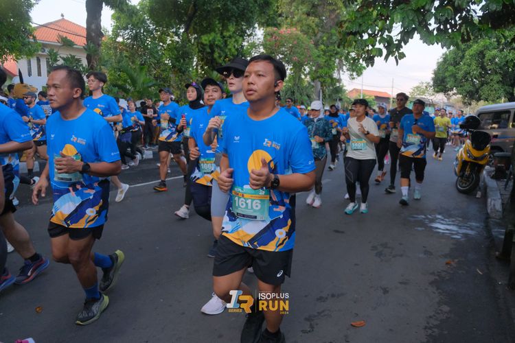 Race photo from Isoplus Run 2024 Surabaya