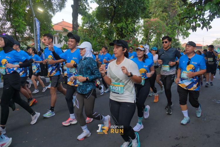 Race photo from Isoplus Run 2024 Surabaya