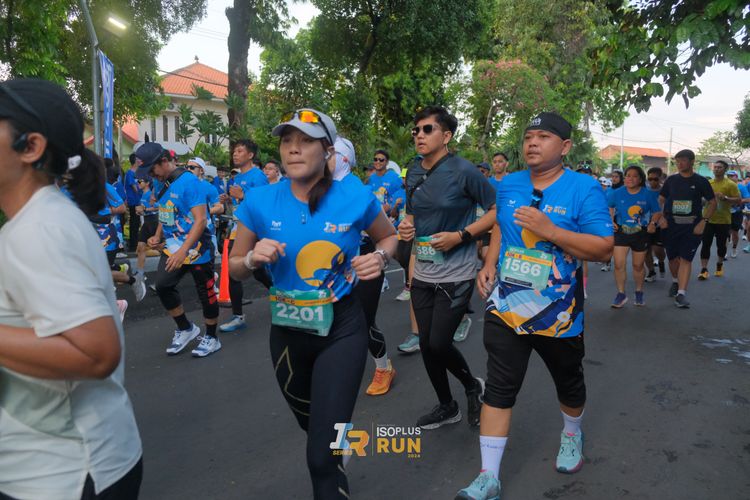 Race photo from Isoplus Run 2024 Surabaya