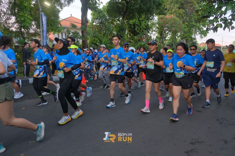 Race photo from Isoplus Run 2024 Surabaya