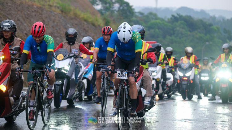 Race photo from Cycling de Jabar 2024