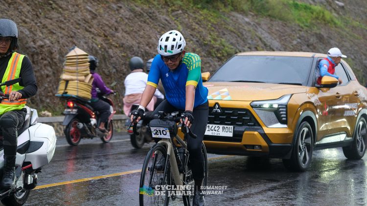 Race photo from Cycling de Jabar 2024