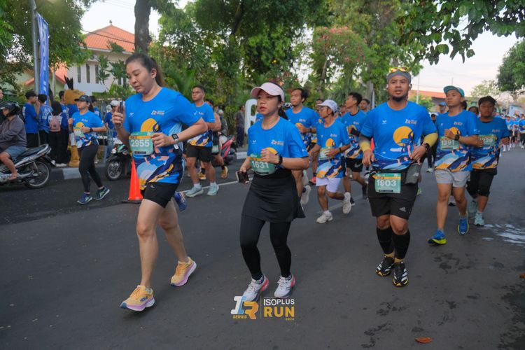 Race photo from Isoplus Run 2024 Surabaya