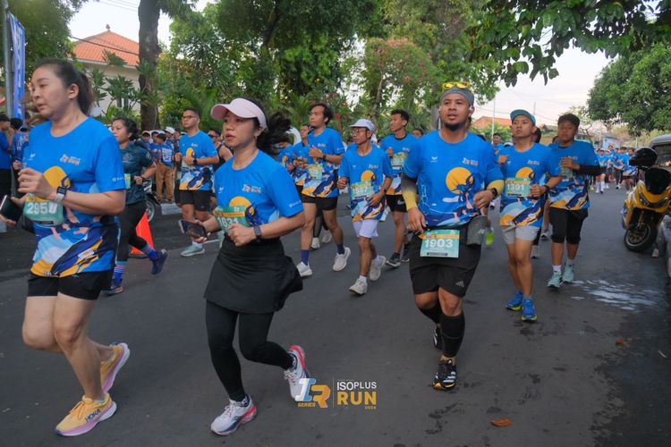 Race photo from Isoplus Run 2024 Surabaya