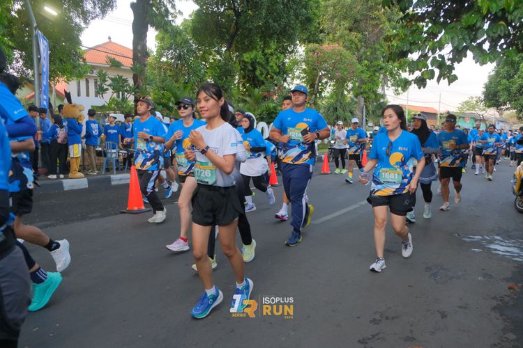 Race photo from Isoplus Run 2024 Surabaya