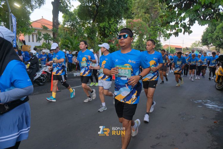 Race photo from Isoplus Run 2024 Surabaya
