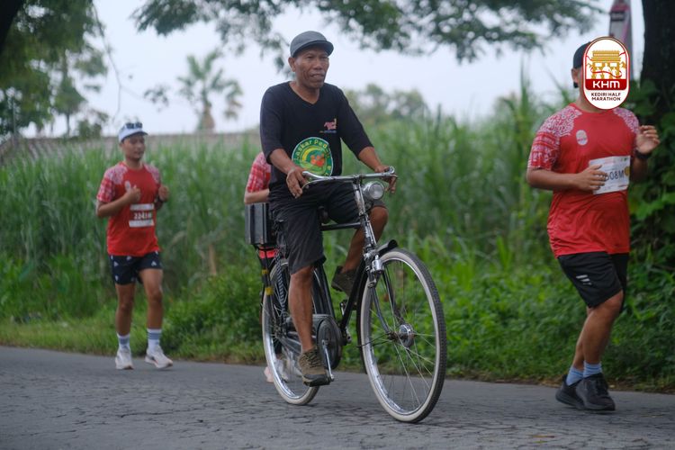 Race photo from Kediri Half Marathon 2025