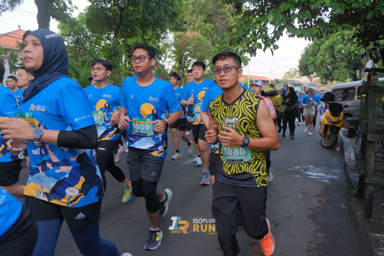 Race photo from Isoplus Run 2024 Surabaya