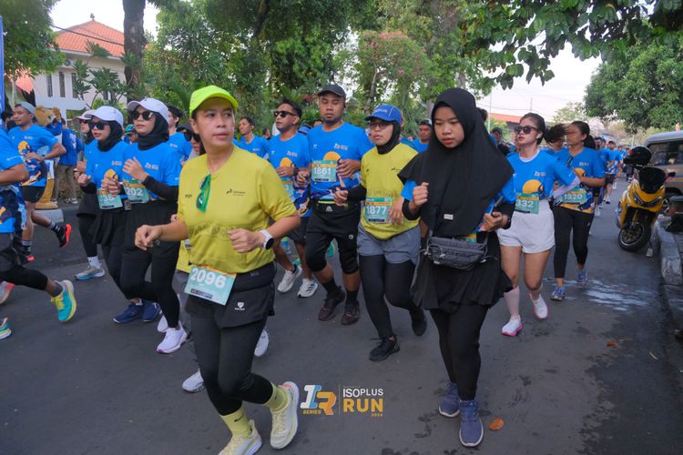 Race photo from Isoplus Run 2024 Surabaya