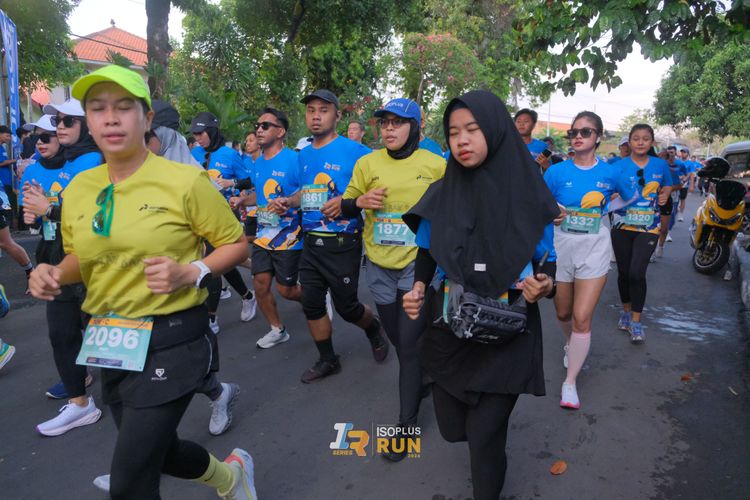 Race photo from Isoplus Run 2024 Surabaya