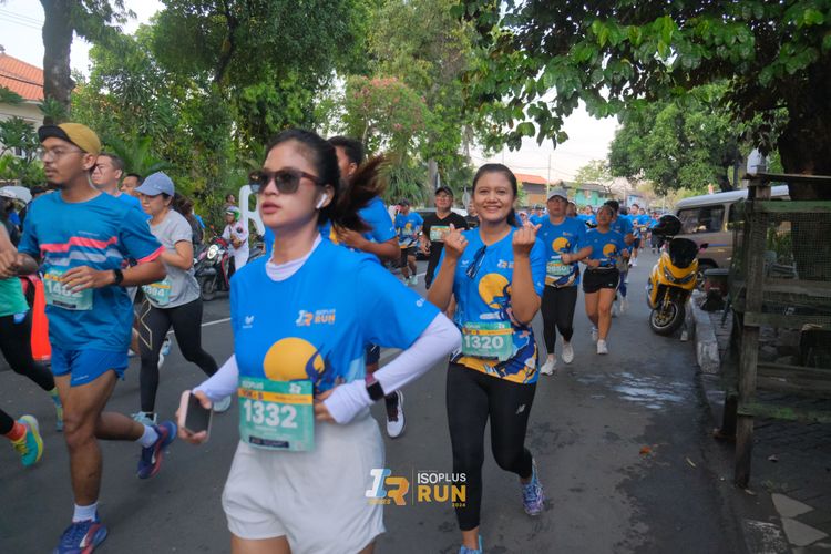 Race photo from Isoplus Run 2024 Surabaya