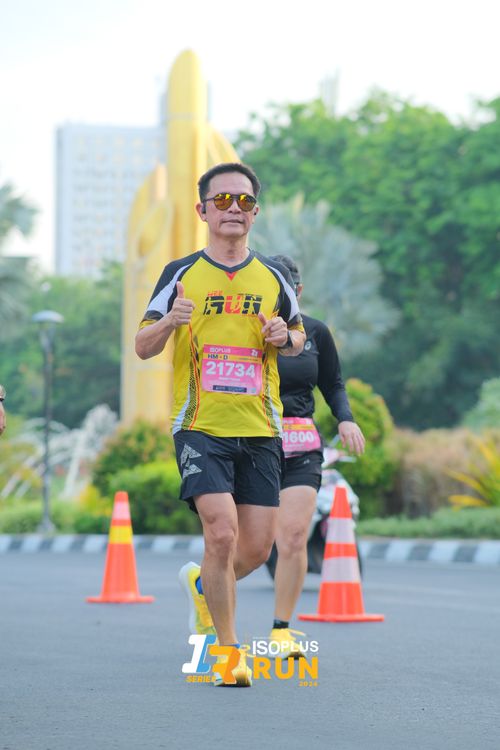 Race photo from Isoplus Run 2024 Surabaya